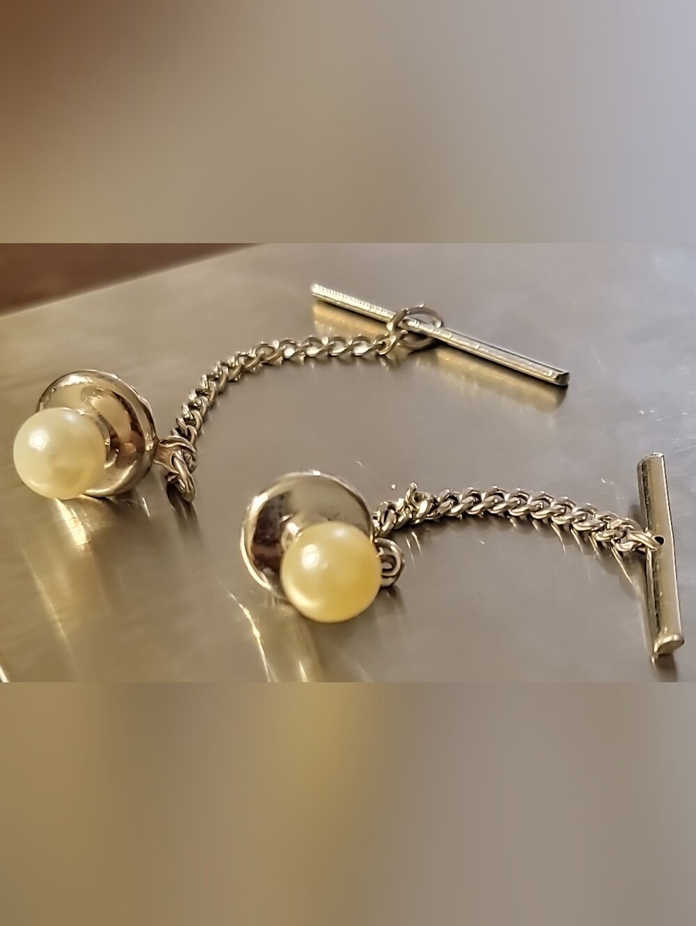 Classic Silver Chain Cufflinks with Cream Pearl Accent